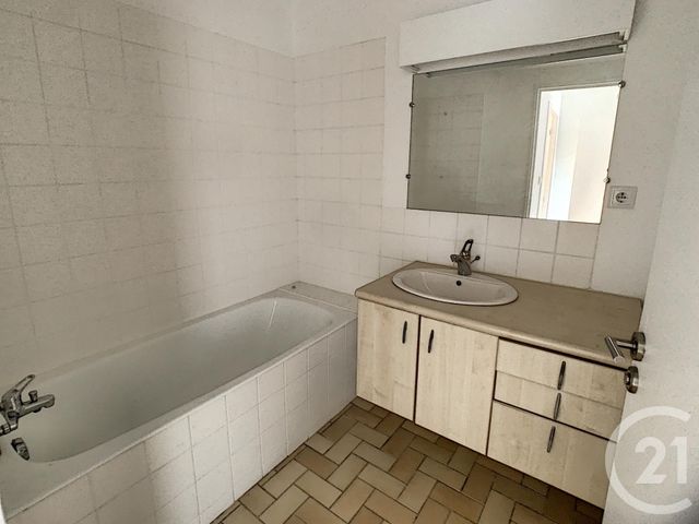 Afficher la photo en grand Appartement F3 à vendre - 3 pièces - 65.0 m2 - NANCY - 54 - LORRAINE - Century 21 Joël Pierre Immobilier