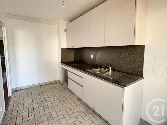 Afficher la photo en grand Appartement F3 à vendre - 3 pièces - 65.0 m2 - NANCY - 54 - LORRAINE - Century 21 Joël Pierre Immobilier
