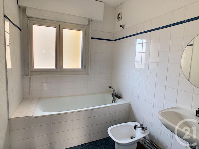 Afficher la photo en grand Appartement F3 à vendre - 3 pièces - 66.0 m2 - VILLERS LES NANCY - 54 - LORRAINE - Century 21 Joël Pierre Immobilier