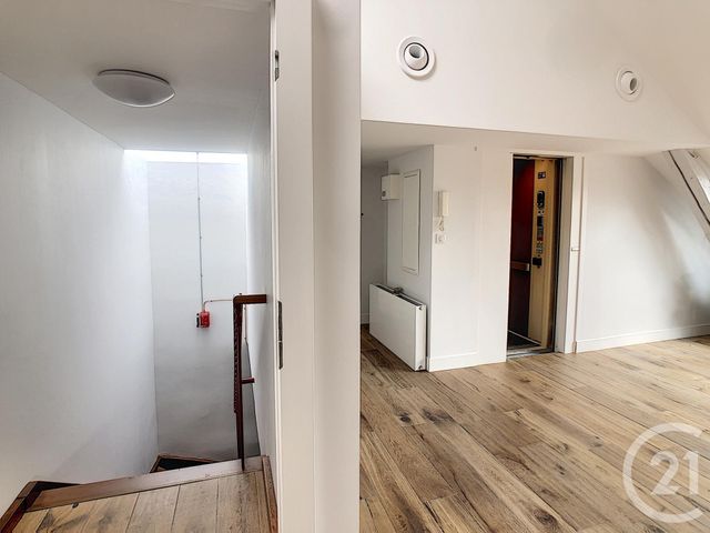 Afficher la photo en grand Appartement Loft à vendre - 3 pièces - 99.2 m2 - NANCY - 54 - LORRAINE - Century 21 Joël Pierre Immobilier