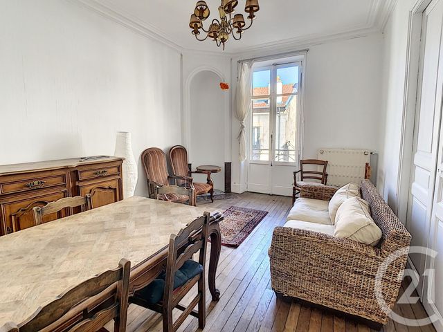 Afficher la photo en grand Appartement F4 à louer - 4 pièces - 85.0 m2 - NANCY - 54 - LORRAINE - Century 21 Joël Pierre Immobilier