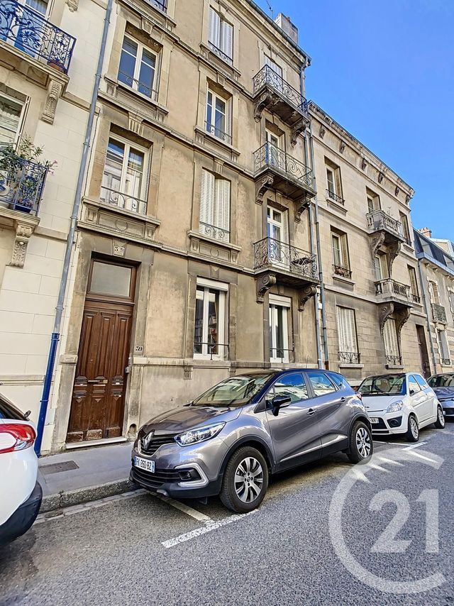Afficher la photo en grand Appartement F4 à louer - 4 pièces - 85.0 m2 - NANCY - 54 - LORRAINE - Century 21 Joël Pierre Immobilier