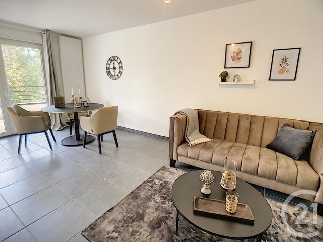 Afficher la photo en grand Appartement F3 à louer - 3 pièces - 65.1 m2 - VILLERS LES NANCY - 54 - LORRAINE - Century 21 Joël Pierre Immobilier