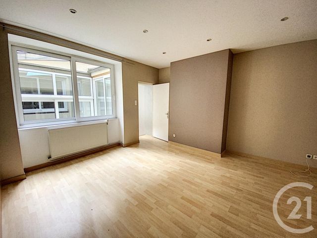 Afficher la photo en grand Appartement Loft à louer - 4 pièces - 88.5 m2 - NANCY - 54 - LORRAINE - Century 21 Joël Pierre Immobilier