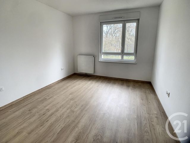Afficher la photo en grand Appartement F3 à louer - 3 pièces - 90.4 m2 - VILLERS LES NANCY - 54 - LORRAINE - Century 21 Joël Pierre Immobilier