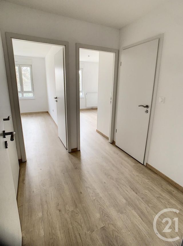 Afficher la photo en grand Appartement F3 à louer - 3 pièces - 90.4 m2 - VILLERS LES NANCY - 54 - LORRAINE - Century 21 Joël Pierre Immobilier