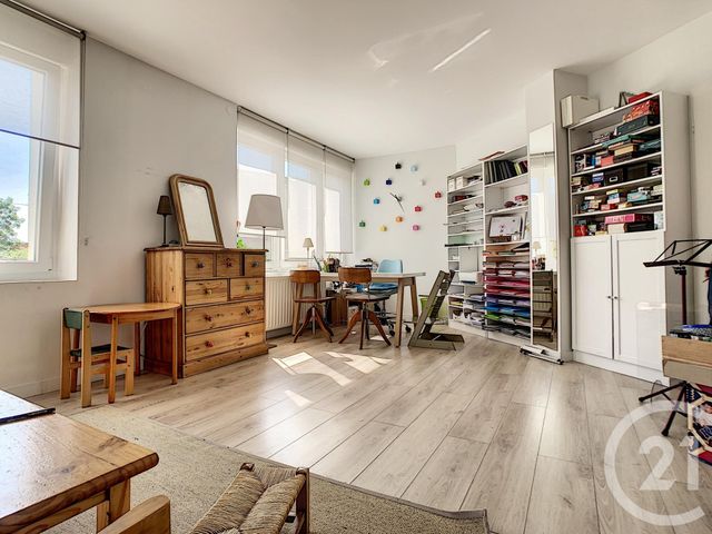 Afficher la photo en grand Appartement F5 à vendre - 6 pièces - 144.03 m2 - NANCY - 54 - LORRAINE - Century 21 Joël Pierre Immobilier
