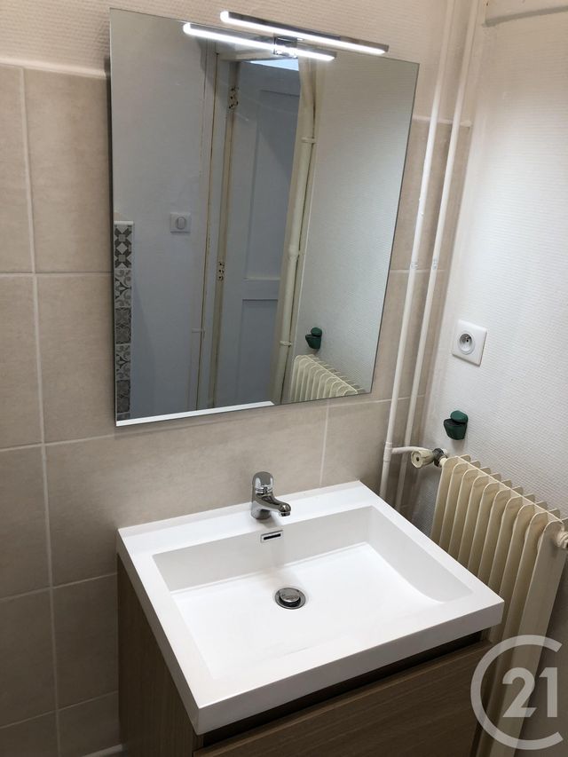 Appartement F3 à louer - 3 pièces - 60.66 m2 - NANCY - 54 - LORRAINE - Century 21 Joël Pierre Immobilier Appartement F3 à louer - 3 pièces - 60.66 m2 - NANCY - 54 - LORRAINE - Century 21 Joël Pierre Immobilier