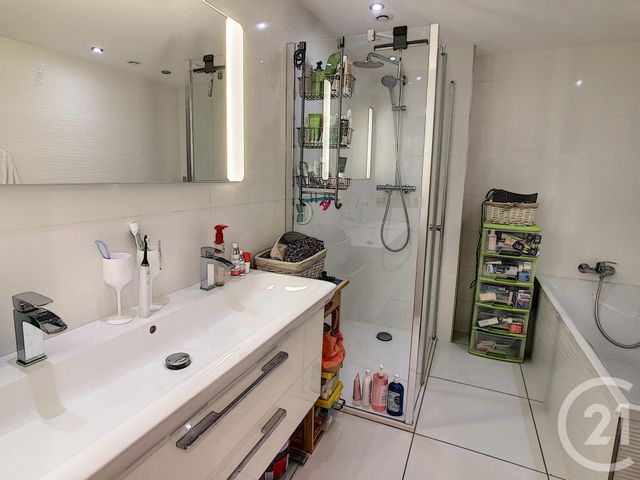 Appartement F4 à vendre - 4 pièces - 83.41 m2 - NANCY - 54 - LORRAINE - Century 21 Joël Pierre Immobilier Appartement F4 à vendre - 4 pièces - 83.41 m2 - NANCY - 54 - LORRAINE - Century 21 Joël Pierre Immobilier