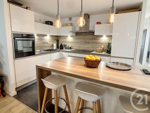 Appartement F4 à vendre - 4 pièces - 83.41 m2 - NANCY - 54 - LORRAINE - Century 21 Joël Pierre Immobilier Appartement F4 à vendre - 4 pièces - 83.41 m2 - NANCY - 54 - LORRAINE - Century 21 Joël Pierre Immobilier