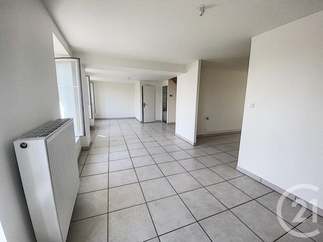 Afficher la photo en grand Appartement Duplex à louer - 3 pièces - 88.0 m2 - CHAMPIGNEULLES - 54 - LORRAINE - Century 21 Joël Pierre Immobilier