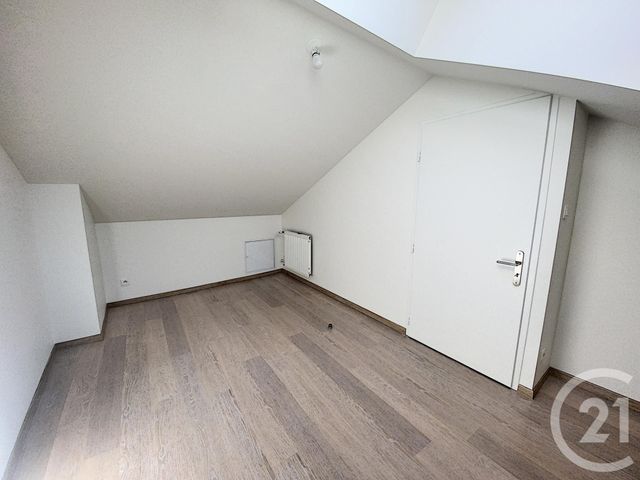 Afficher la photo en grand Appartement Duplex à louer - 3 pièces - 88.0 m2 - CHAMPIGNEULLES - 54 - LORRAINE - Century 21 Joël Pierre Immobilier