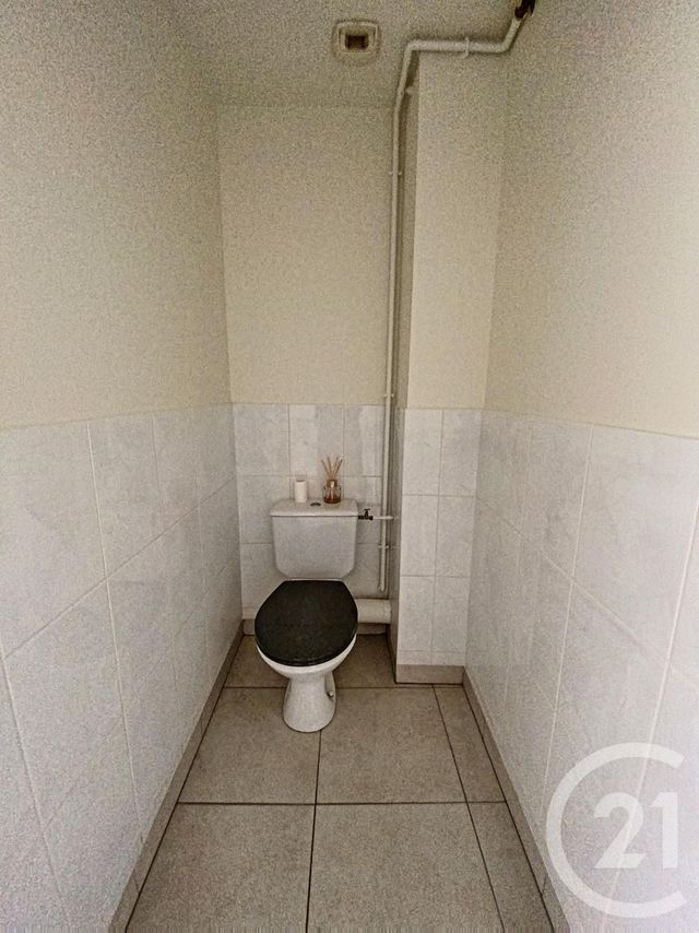 Afficher la photo en grand Appartement Duplex à louer - 3 pièces - 88.0 m2 - CHAMPIGNEULLES - 54 - LORRAINE - Century 21 Joël Pierre Immobilier