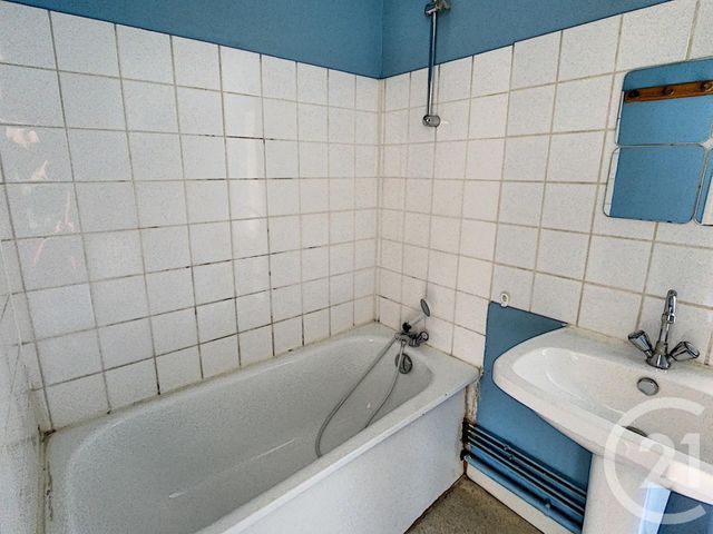 Appartement F2 à louer - 2 pièces - 41.0 m2 - LAXOU - 54 - LORRAINE - Century 21 Joël Pierre Immobilier Appartement F2 à louer - 2 pièces - 41.0 m2 - LAXOU - 54 - LORRAINE - Century 21 Joël Pierre Immobilier