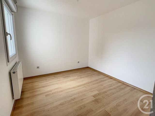 Afficher la photo en grand Appartement F4 à louer - 4 pièces - 93.17 m2 - NANCY - 54 - LORRAINE - Century 21 Joël Pierre Immobilier