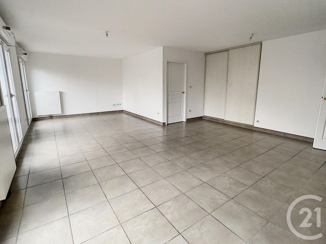 Afficher la photo en grand Appartement F4 à louer - 4 pièces - 93.17 m2 - NANCY - 54 - LORRAINE - Century 21 Joël Pierre Immobilier