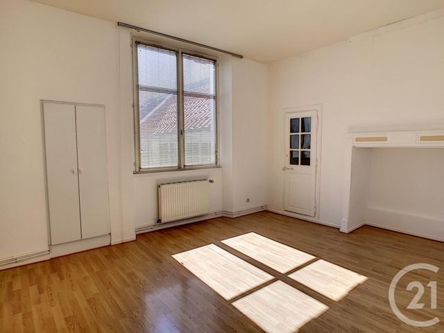 Afficher la photo en grand Appartement F3 à louer - 3 pièces - 103.0 m2 - NANCY - 54 - LORRAINE - Century 21 Joël Pierre Immobilier