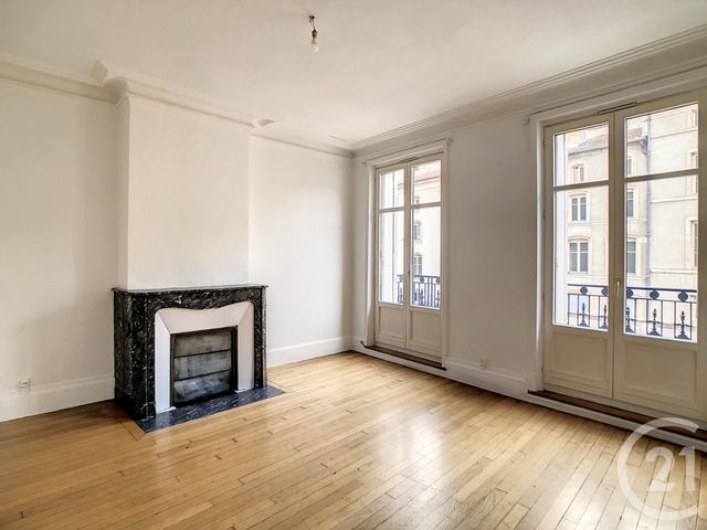 Appartement F2 à louer - 2 pièces - 52.06 m2 - NANCY - 54 - LORRAINE - Century 21 Joël Pierre Immobilier
