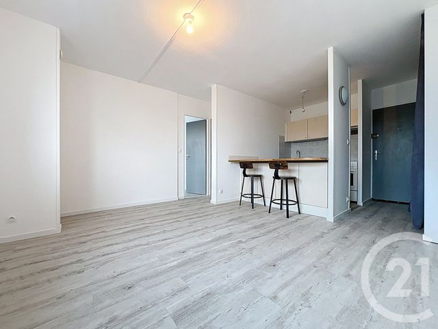 Appartement F1 bis à louer - 2 pièces - 40.37 m2 - VANDOEUVRE LES NANCY - 54 - LORRAINE - Century 21 Joël Pierre Immobilier