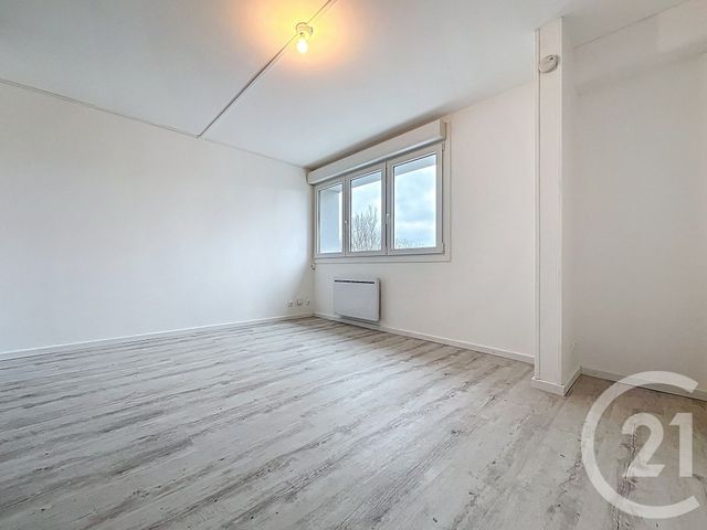 Appartement F1 bis à louer - 2 pièces - 40.37 m2 - VANDOEUVRE LES NANCY - 54 - LORRAINE - Century 21 Joël Pierre Immobilier