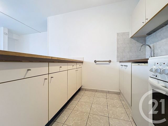 Appartement F1 bis à louer - 2 pièces - 40.37 m2 - VANDOEUVRE LES NANCY - 54 - LORRAINE - Century 21 Joël Pierre Immobilier