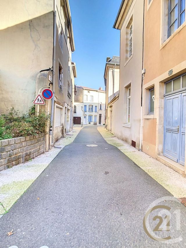 Afficher la photo en grand immeuble à vendre - 180.0 m2 - TOUL - 54 - LORRAINE - Century 21 Joël Pierre Immobilier