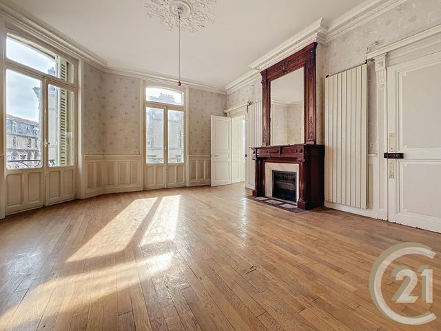 Appartement F5 à vendre - 5 pièces - 172.7 m2 - NANCY - 54 - LORRAINE - Century 21 Joël Pierre Immobilier