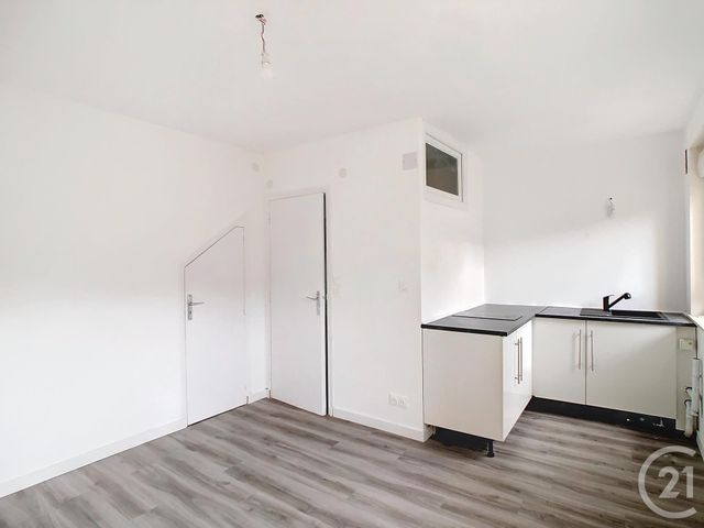Appartement F1 à louer - 1 pièce - 17.71 m2 - NANCY - 54 - LORRAINE - Century 21 Joël Pierre Immobilier