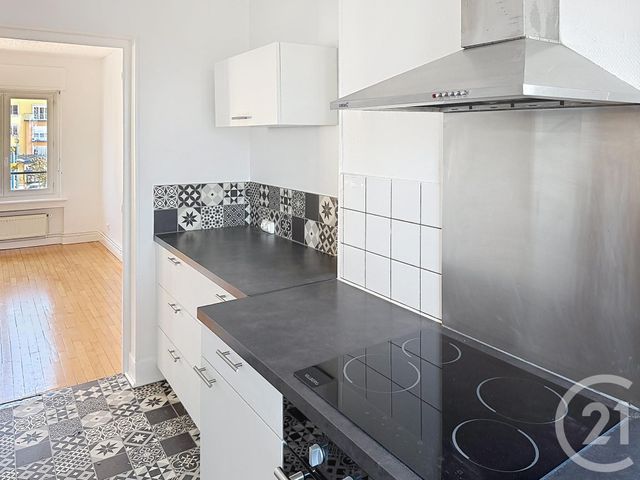 Appartement F4 à louer - 4 pièces - 101.19 m2 - CHARMES - 88 - LORRAINE - Century 21 Joël Pierre Immobilier