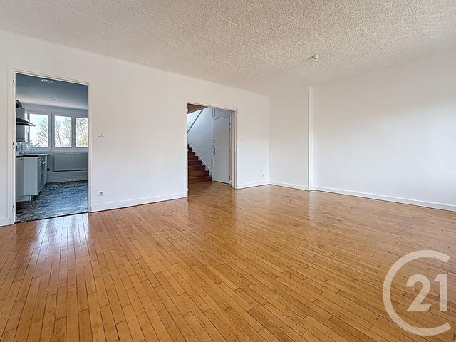 Appartement F4 à louer - 4 pièces - 101.19 m2 - CHARMES - 88 - LORRAINE - Century 21 Joël Pierre Immobilier
