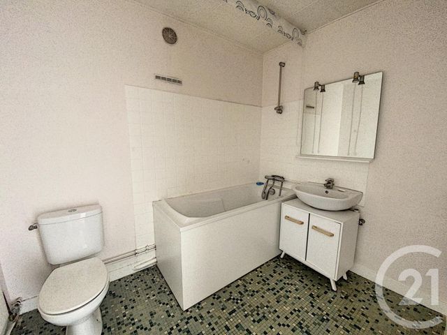 Afficher la photo en grand Appartement F2 à louer - 2 pièces - 50.57 m2 - VANDOEUVRE LES NANCY - 54 - LORRAINE - Century 21 Joël Pierre Immobilier