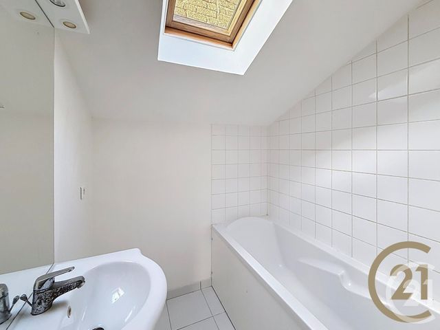 Appartement F3 à vendre - 3 pièces - 56.77 m2 - VARANGEVILLE - 54 - LORRAINE - Century 21 Joël Pierre Immobilier