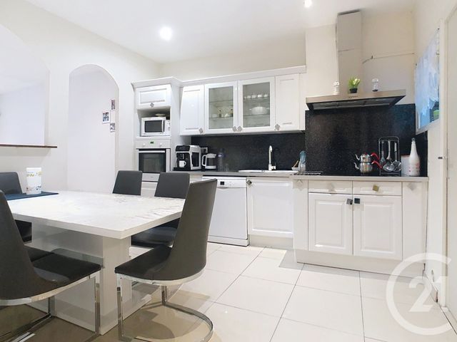 Appartement F5 à vendre - 5 pièces - 108.18 m2 - CHAMPIGNEULLES - 54 - LORRAINE - Century 21 Joël Pierre Immobilier