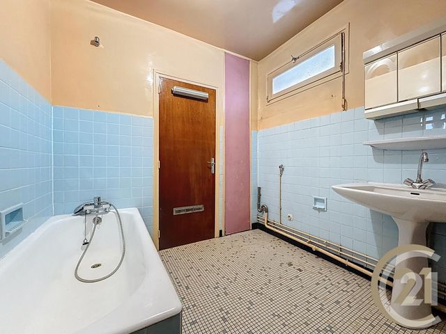 Appartement F4 à vendre - 4 pièces - 113.11 m2 - NANCY - 54 - LORRAINE - Century 21 Joël Pierre Immobilier