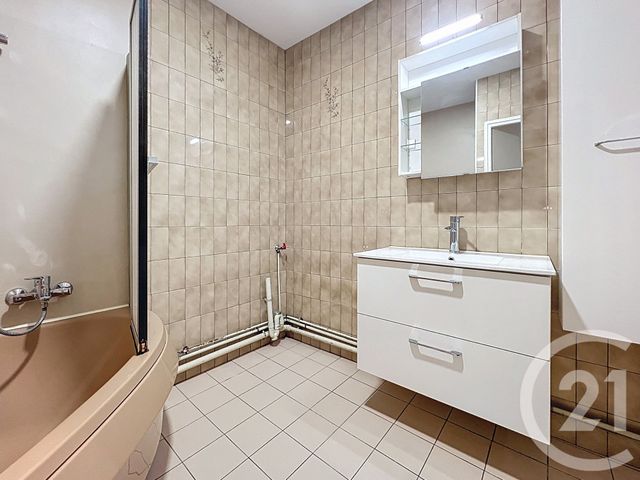 Appartement F3 à louer - 3 pièces - 71.59 m2 - NANCY - 54 - LORRAINE - Century 21 Joël Pierre Immobilier