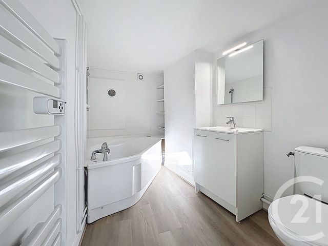 Appartement Duplex à louer - 2 pièces - 43.22 m2 - NANCY - 54 - LORRAINE - Century 21 Joël Pierre Immobilier