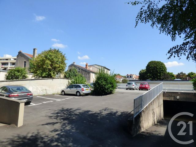 parking à louer - 10.0 m2 - NANCY - 54 - LORRAINE - Century 21 Joël Pierre Immobilier