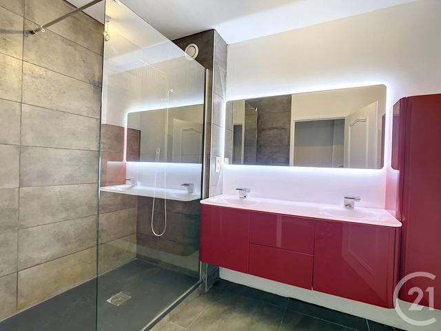 Afficher la photo en grand Appartement F3 à louer - 3 pièces - 81.19 m2 - NANCY - 54 - LORRAINE - Century 21 Joël Pierre Immobilier