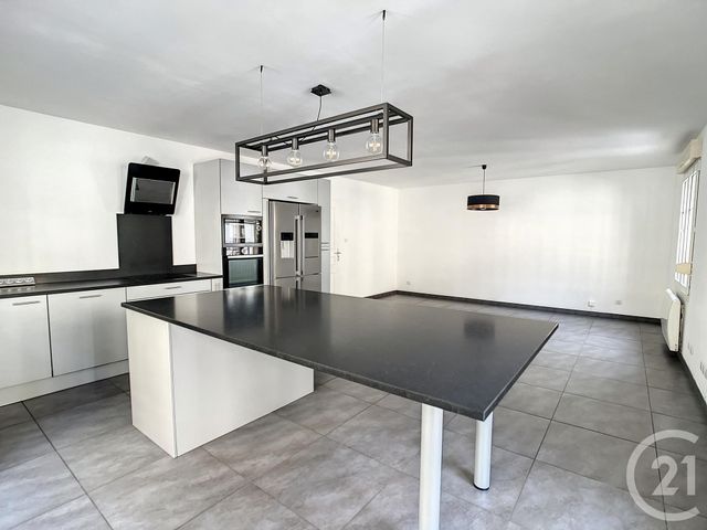 Afficher la photo en grand Appartement F3 à louer - 3 pièces - 81.19 m2 - NANCY - 54 - LORRAINE - Century 21 Joël Pierre Immobilier