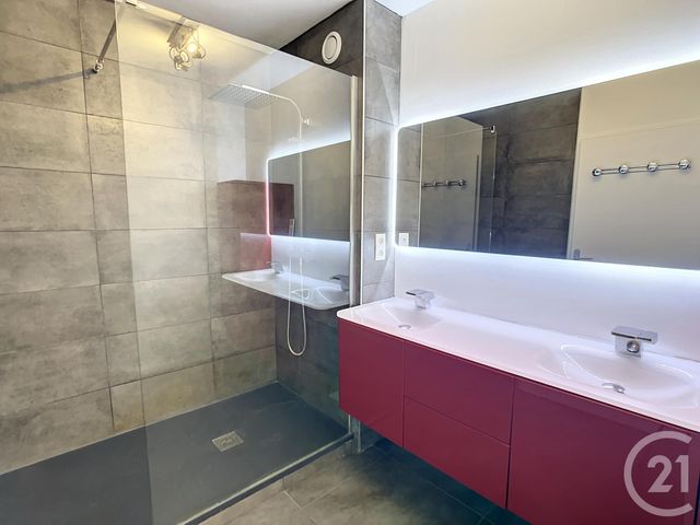 Afficher la photo en grand Appartement F3 à louer - 3 pièces - 81.19 m2 - NANCY - 54 - LORRAINE - Century 21 Joël Pierre Immobilier