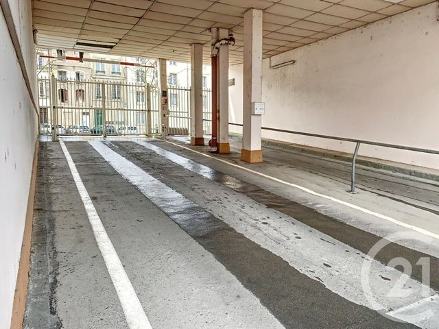 parking à louer - 12.0 m2 - NANCY - 54 - LORRAINE - Century 21 Joël Pierre Immobilier