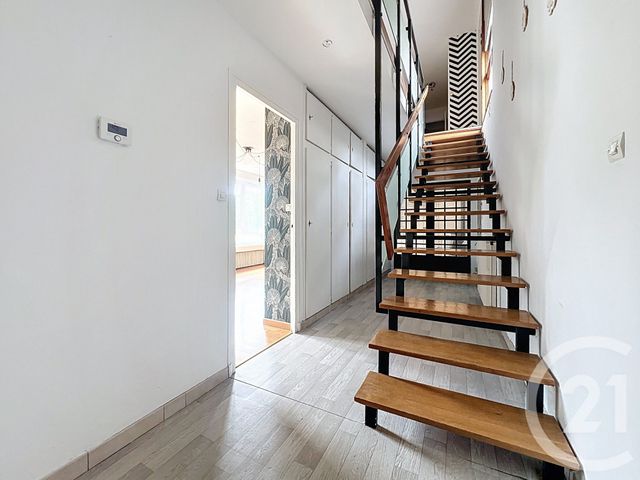 Appartement F6 à louer - 6 pièces - 135.78 m2 - VANDOEUVRE LES NANCY - 54 - LORRAINE - Century 21 Joël Pierre Immobilier