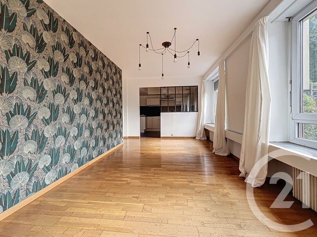 Appartement F6 à louer - 6 pièces - 135.78 m2 - VANDOEUVRE LES NANCY - 54 - LORRAINE - Century 21 Joël Pierre Immobilier