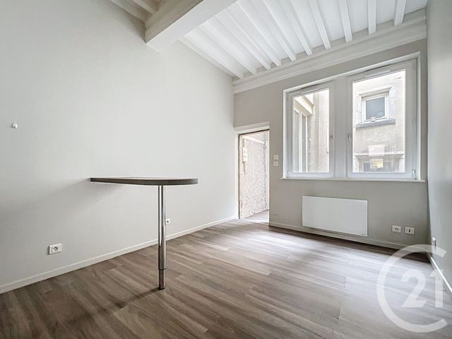 Appartement F2 à louer - 2 pièces - 29.3 m2 - NANCY - 54 - LORRAINE - Century 21 Joël Pierre Immobilier