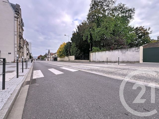 Appartement F4 à louer - 4 pièces - 92.94 m2 - NANCY - 54 - LORRAINE - Century 21 Joël Pierre Immobilier