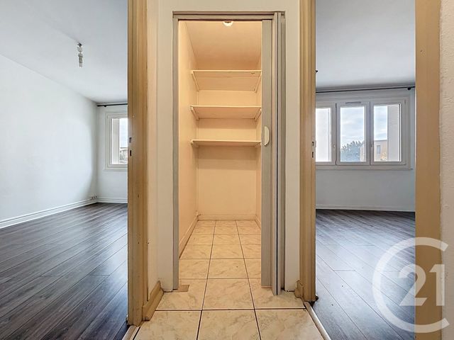 Appartement F4 à louer - 4 pièces - 92.94 m2 - NANCY - 54 - LORRAINE - Century 21 Joël Pierre Immobilier