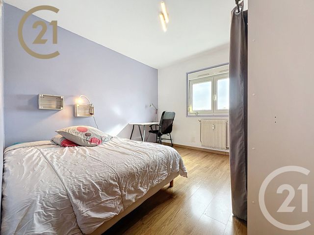 Afficher la photo en grand Appartement F4 à vendre - 4 pièces - 76.54 m2 - VANDOEUVRE LES NANCY - 54 - LORRAINE - Century 21 Joël Pierre Immobilier