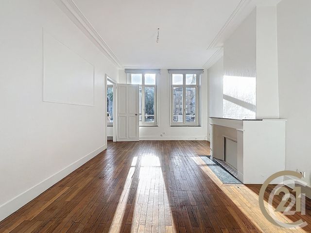 Afficher la photo en grand Appartement F2 à vendre - 2 pièces - 53.34 m2 - NANCY - 54 - LORRAINE - Century 21 Joël Pierre Immobilier