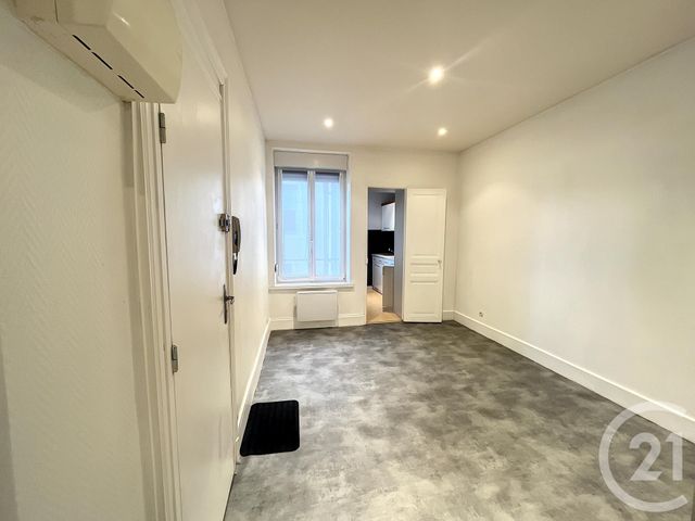 Afficher la photo en grand Appartement F2 à louer - 2 pièces - 38.43 m2 - NANCY - 54 - LORRAINE - Century 21 Joël Pierre Immobilier