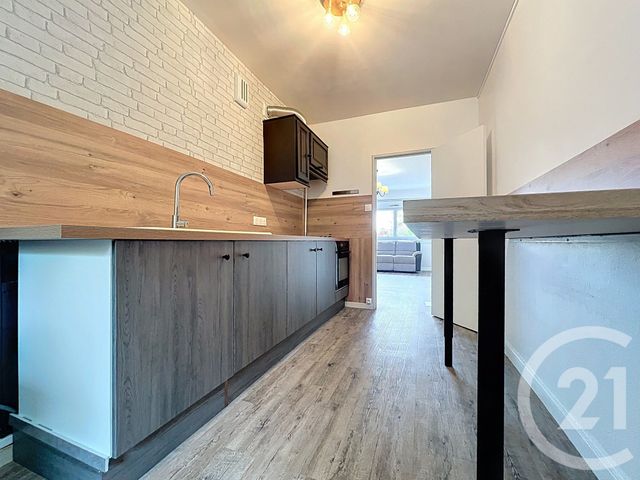 Appartement F4 à louer - 4 pièces - 70.1 m2 - MAXEVILLE - 54 - LORRAINE - Century 21 Joël Pierre Immobilier